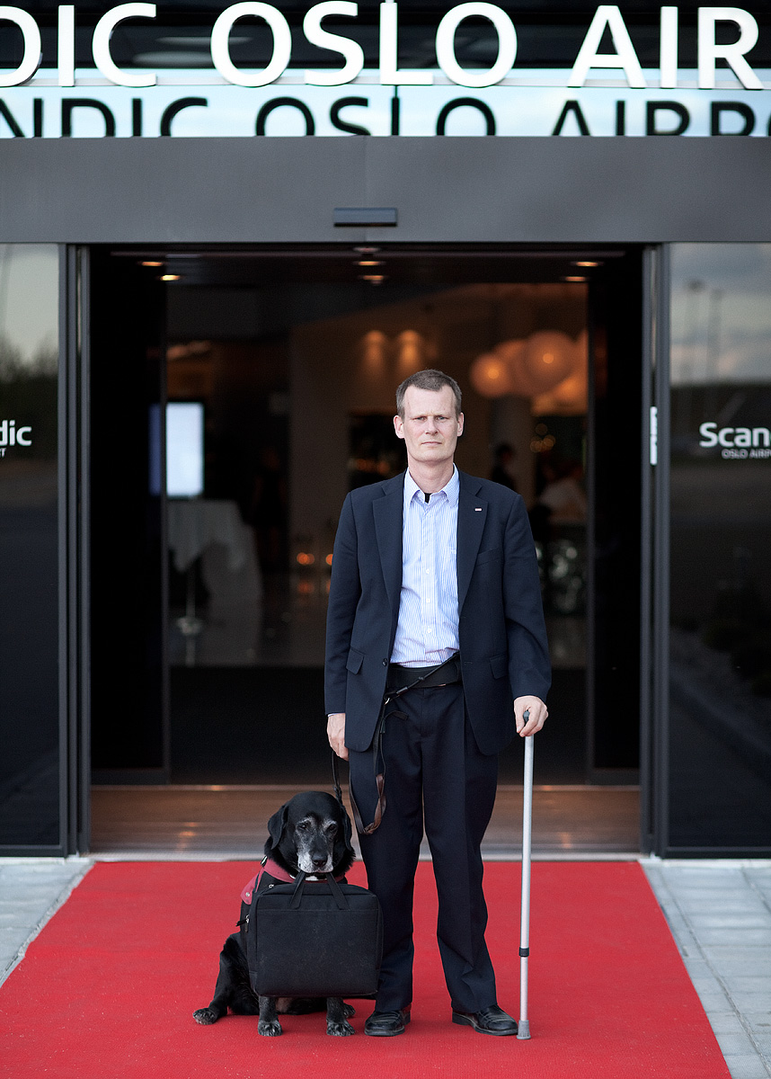Photo of Magnus Berglund and his dog, Ada at Scandic Oslo Airport