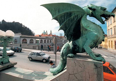 Photoof Ljubljana's Dragon Bridge by Bobo, from National Tourism Association website