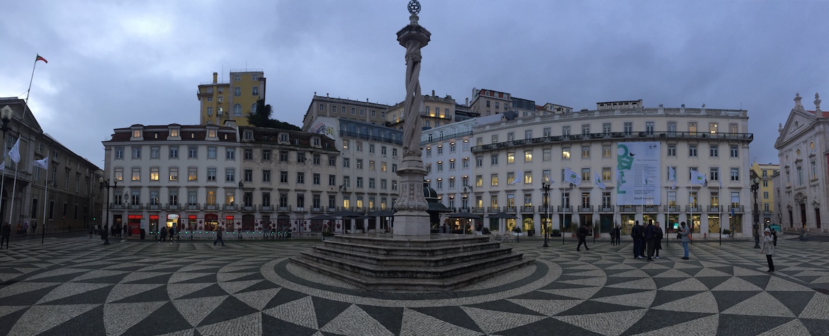 Lisboa square by Ambrose, 2020
